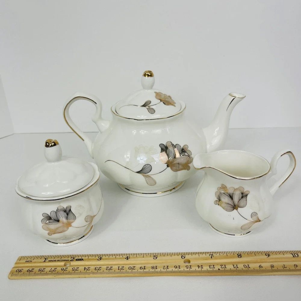 Jingdezhen elegant porcelain